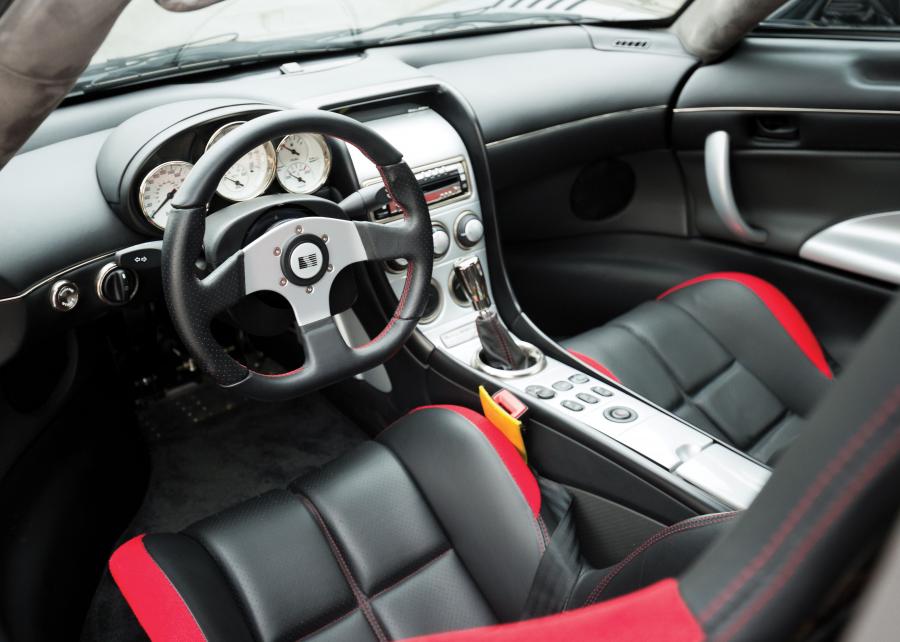 Интерьер Saleen S7 Twin-Turbo with Competition pkg 2005 года  (фото 12 из 16)